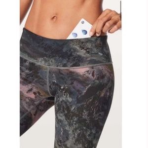 RARE ✨Galaxy Wunder Under
Luxtreme Leggings